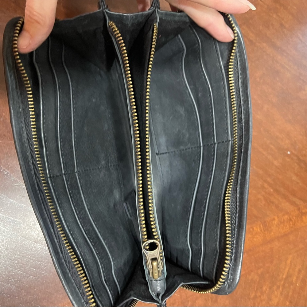 NWOT Viola Castellani Studded Leather Wallet Clutch - Picture 5 of 9